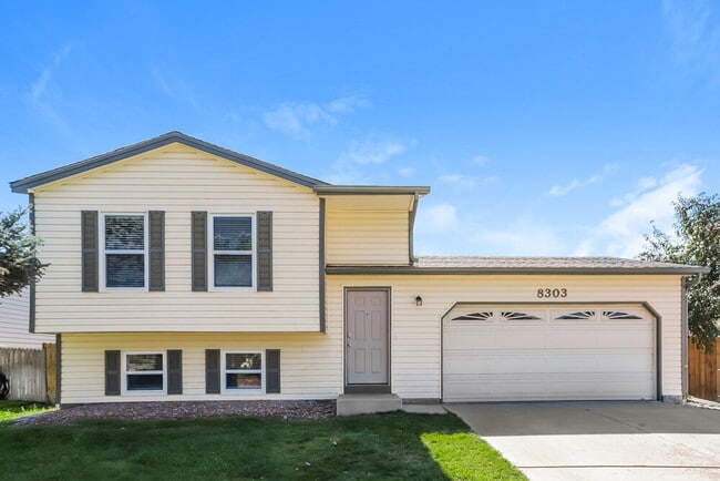 property at 8303 Sandreed Cir