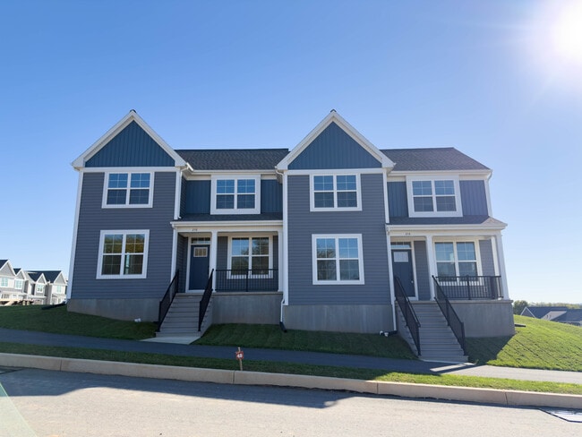 216 Ringneck Cir in Elizabethtown, PA - Building Photo - Building Photo