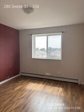280 Sherk St in Leamington, ON - Building Photo - Building Photo