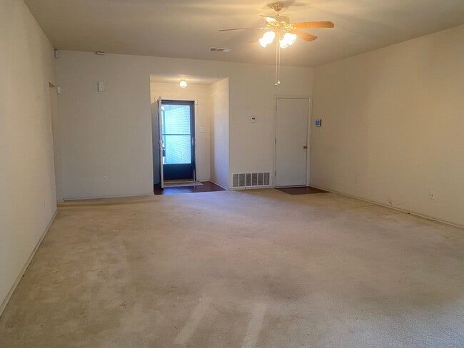 1712 Freedom Loop in Belton, TX - Building Photo - Building Photo