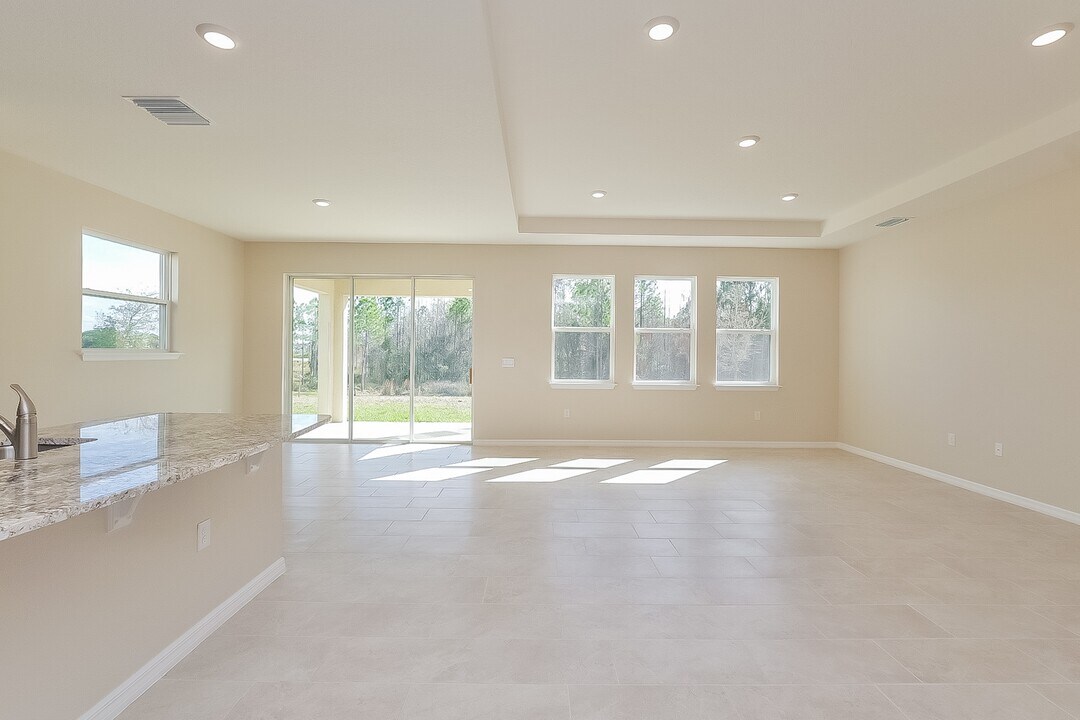 15394 Sweet Springs Bend in Odessa, FL - Building Photo