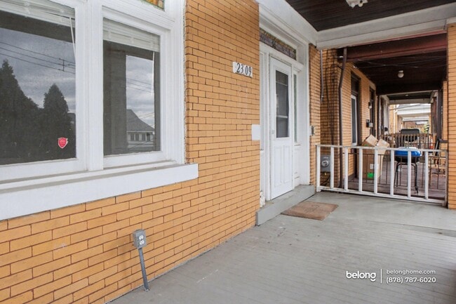 2309 Valera Ave in Pittsburgh, PA - Building Photo - Building Photo