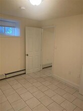 401 Broadway, Unit 3 in Cambridge, MA - Foto de edificio - Building Photo