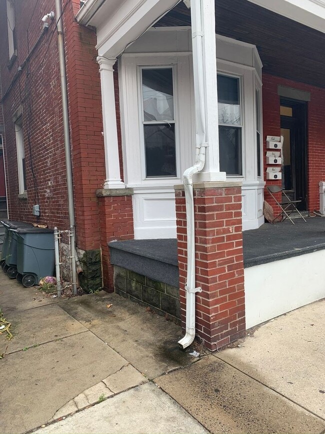 property at 409 S Potomac St
