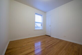 404 S 4th Ave Maywood, IL 60153 in Maywood, IL - Building Photo - Building Photo