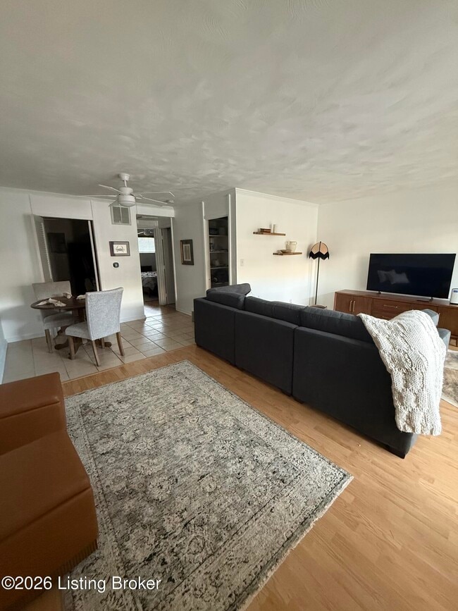 1040 Cherokee Rd in Louisville, KY - Foto de edificio - Building Photo