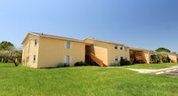 Tarponwood Lake Apartments in Tarpon Springs, FL - Building Photo - Building Photo