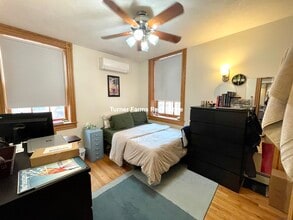 71 Myrtle St, Unit 2 in Boston, MA - Building Photo - Building Photo