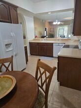 9422 Myrtle Creek Ln, Unit #804 in Orlando, FL - Foto de edificio - Building Photo