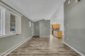 301 Seymour Ave in Scranton, PA - Building Photo - Building Photo