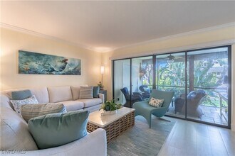 1071 8th St S in Naples, FL - Building Photo - Building Photo