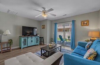 2200 Crow Ln in Myrtle Beach, SC - Building Photo - Building Photo