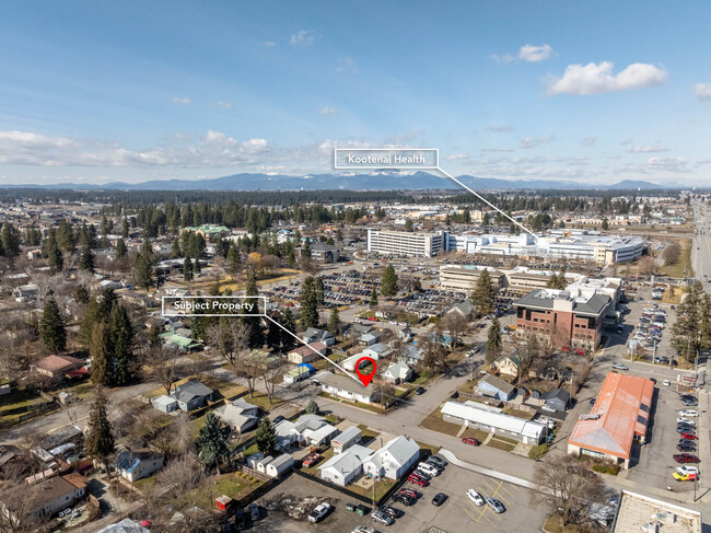 711 W Davidson Ave, Unit 711 Davidson in Coeur d'Alene, ID - Foto de edificio - Building Photo