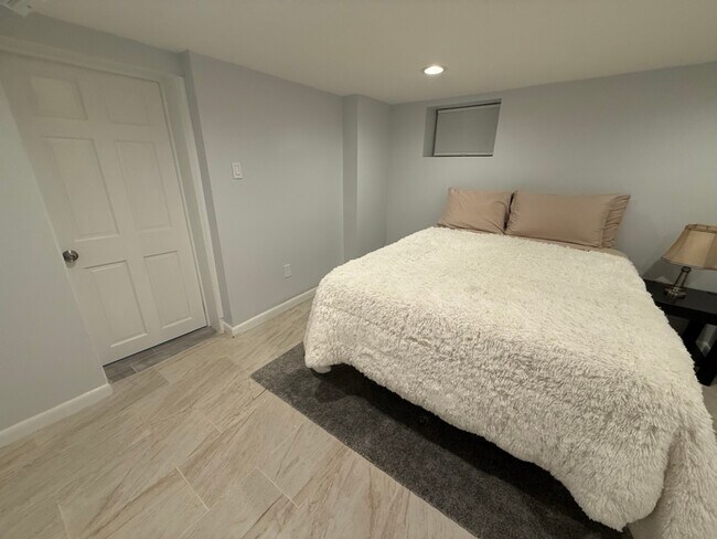 1117 Fanny St in Elizabeth, NJ - Foto de edificio - Building Photo