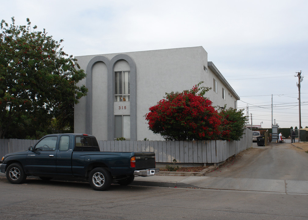 318 Tremont St in Chula Vista, CA - Building Photo