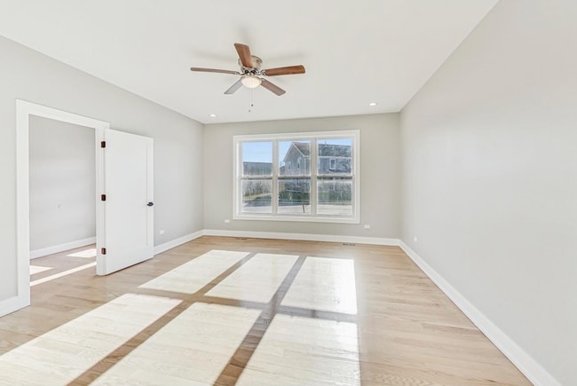 4028 Faith Ln in St. Charles, IL - Foto de edificio - Building Photo