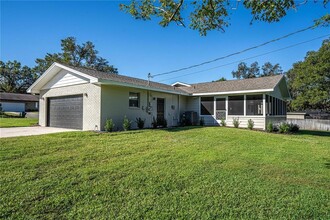 1222 Heidi Ln S in Lakeland, FL - Foto de edificio - Building Photo