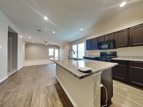 221 Dylan Dr in San Marcos, TX - Building Photo - Building Photo