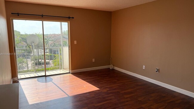 8950 NE 8th Ave in Miami, FL - Building Photo - Building Photo