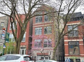 643 W Belmont Ave, Unit M07B in Chicago, IL - Building Photo