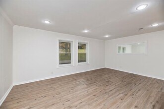 5624 Charlott St in Fort Worth, TX - Building Photo - Building Photo