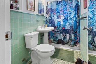 202 32nd St in West Palm Beach, FL - Building Photo - Building Photo