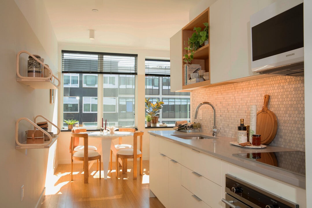 Harrison Urby in Harrison, NJ - Foto de edificio