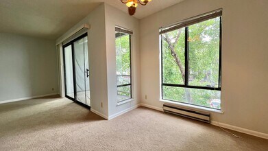 4 Admiral Dr in Emeryville, CA - Building Photo - Building Photo
