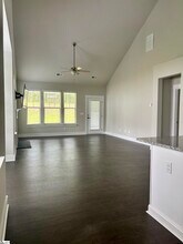 109 Creekhaven Ln in Taylors, SC - Building Photo - Building Photo