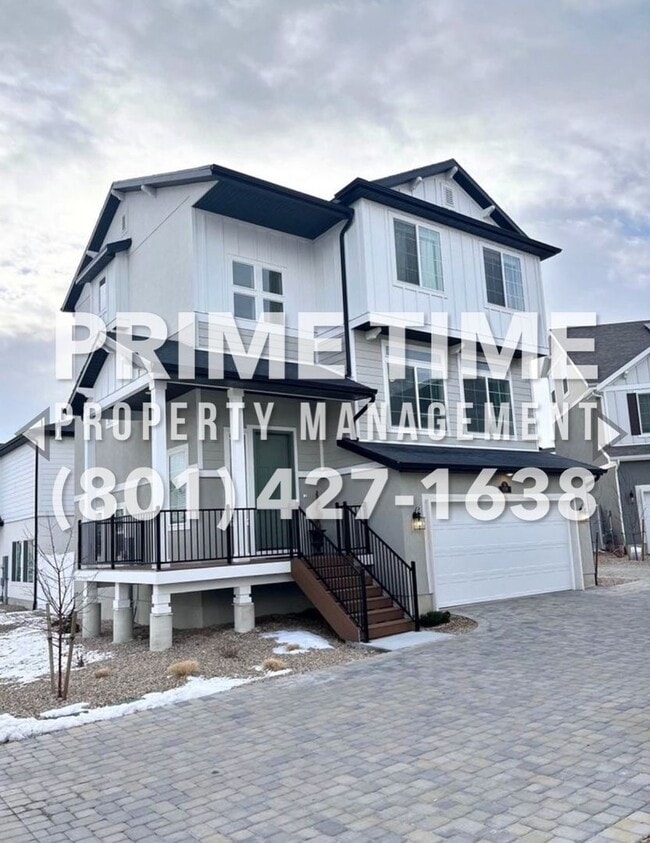 property at 139 E Polaris Dr