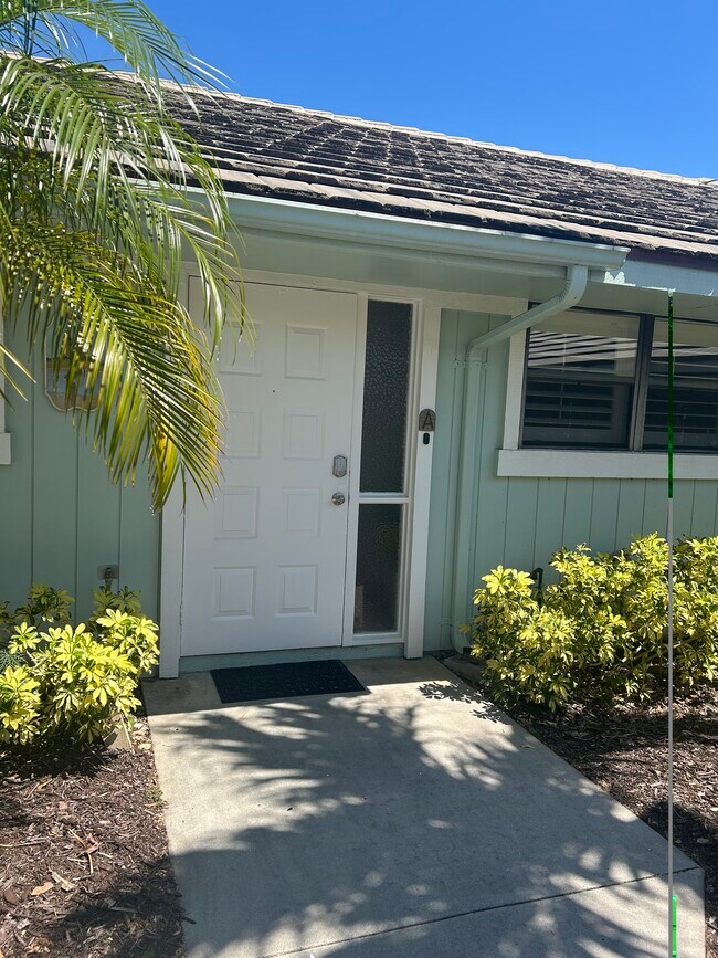 1127 E Seminole Ave, Unit 8A in Jupiter, FL - Building Photo - Building Photo