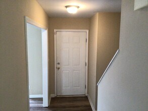1 Rosebank Ct in Greensboro, NC - Building Photo - Building Photo