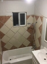 15726 L St in Mojave, CA - Foto de edificio - Building Photo