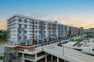 Boardwalk Residences in Newport, KY - Building Photo - Building Photo