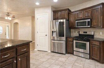 832 Carol Ann Pl in Moore, OK - Building Photo - Building Photo