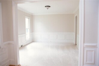 605 Lake Medlock Dr in Alpharetta, GA - Building Photo - Building Photo