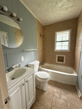 734 Lindsey Dr in Jackson, MS - Building Photo - Building Photo