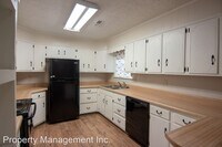 317 Delaware St photo'