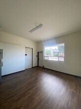 290 E Grant St in Lebanon, OR - Building Photo - Building Photo