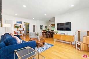 1929 Tamarind Ave in Los Angeles, CA - Building Photo