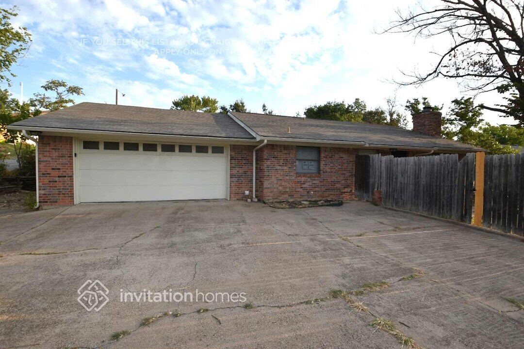 101 Roselawn Dr in Weatherford, TX - Building Photo