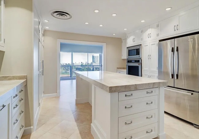 property at 2929 Buffalo Speedway