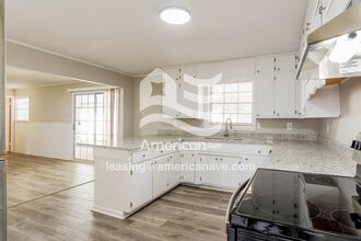 2165 Circle Dr in Birmingham, AL - Building Photo - Building Photo