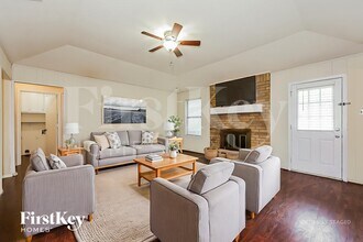 6525 Constitution Dr, Unit 0503 in Watauga, TX - Foto de edificio - Building Photo