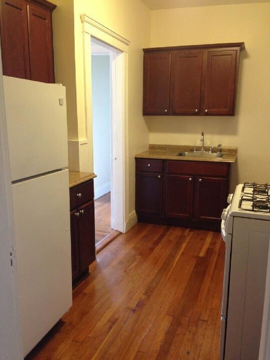 185 Chestnut Hill Ave Photo