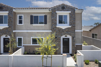 Edwards Villas Townhomes in Westminster, CA - Building Photo - Building Photo