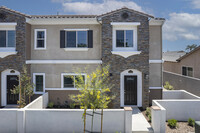 Edwards Villas Townhomes in Westminster, CA - Foto de edificio - Building Photo