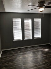 902 NE Tortoise Dr in Lawton, OK - Building Photo - Building Photo