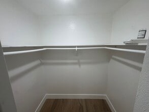 108 Premiere LLC &amp; 128 Premiere LLC in Hallandale Beach, FL - Foto de edificio - Building Photo