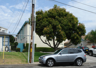 1210 S Ditmar St in Oceanside, CA - Building Photo - Building Photo